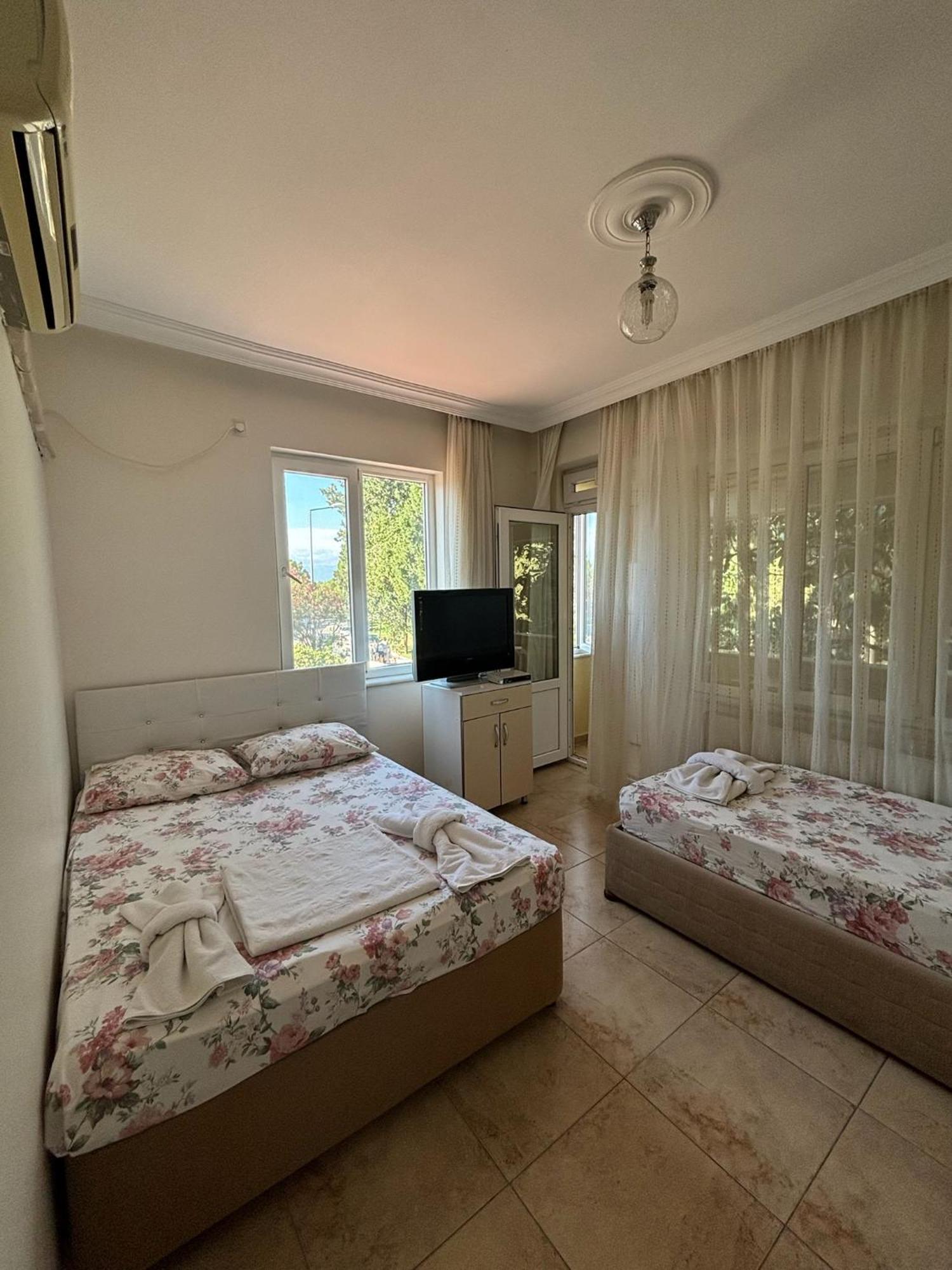 Cicek Aile Pansiyonu Ören Exterior foto